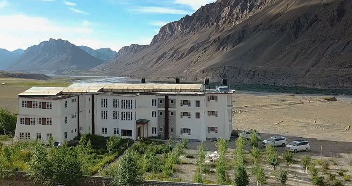 hotel-grand-dewachen-spiti-valley-best -accomodations-and-places-to-stay